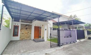 Rumah Sleman Baru di Jalan Kaliurang km 10 Siap Huni