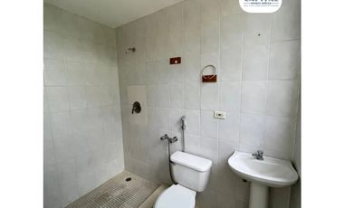 SE VENDE CASA DUPLEX EN RESIDENCIAL FLORES - VILLA DE LAS ACACIAS