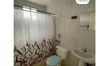 SE VENDE CASA DUPLEX EN RESIDENCIAL FLORES - VILLA DE LAS ACACIAS