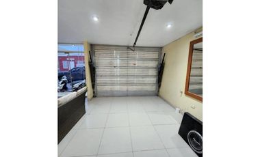 VENTA DE CASA DE 3 PISOS EN CONDOMINIO SOL DE PIMENTEL