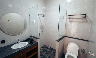 Rental - High-Potential Hostel + Cafe Business Opportunity in Batu Mejan, Canggu