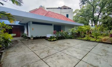 Rumah Mainroad di Sayap Cipaganti Cocok untuk Usaha seperti Cafe dll