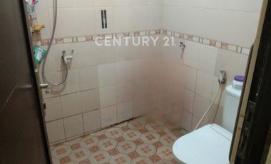 Rumah Tinggal Cocok Untuk Tempat Usaha Di Matraman Jakarta R2285