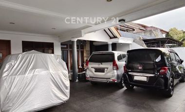 Rumah Tinggal Cocok Untuk Tempat Usaha Di Matraman Jakarta R2285