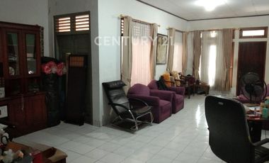 Rumah Tinggal Cocok Untuk Tempat Usaha Di Matraman Jakarta R2285