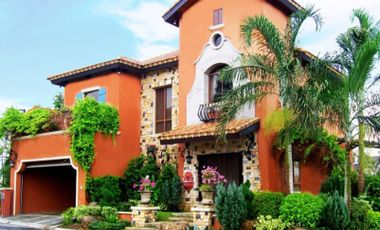 Luxury Home in Portofino Heights-Pietro Home Daang Hari