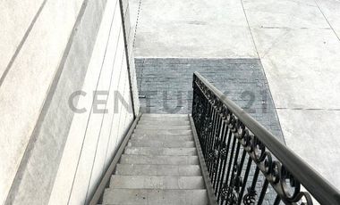 ARRIENDO LOCAL LAS CONDES STRIP CENTER COMPLETO