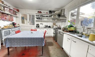 Casa en estilo ingles de 5 dorm. en Providencia
