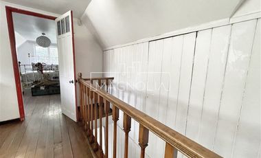 Casa en estilo ingles de 5 dorm. en Providencia