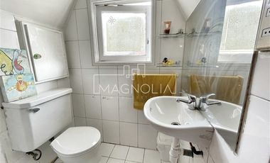 Casa en estilo ingles de 5 dorm. en Providencia