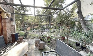 Casa en estilo ingles de 5 dorm. en Providencia