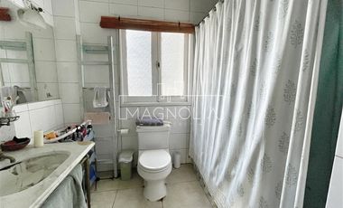 Casa en estilo ingles de 5 dorm. en Providencia
