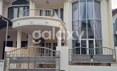 Rumah  TAMAN MUTIARA  Perumahan Elite Pakuwon City Dekat  Kampus ITS