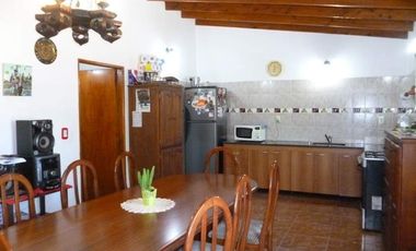CASA SOLA EN LOTE