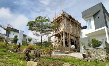 Rumah murah mewah cantik rasa villa lokasi strategis di tanjungsari Dkt UNPAD DAN TOL