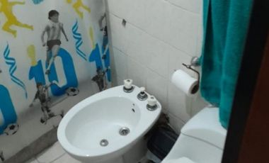 Casa PH en venta en Sarandi Oeste