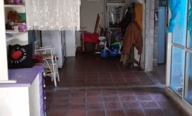 Casa PH en venta en Sarandi Oeste