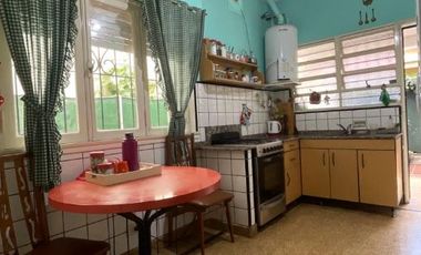 Casa PH en venta en Moron Centro