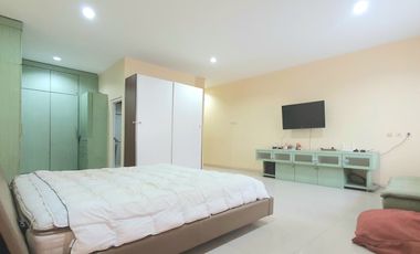 Rumah Kelapa Lilin, Kelapa Gading, Jakarta Utara