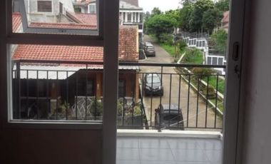 Rumah minimalis pemandangan romantis daerah cimahi utara | DIANELSA