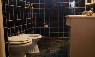 Excelente casa 5 ambientes Detalles de estilo, muy luminosa