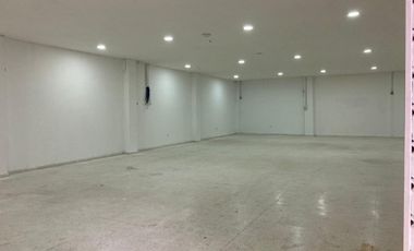 local en arriendo en cruz de mayo. Cod A105266