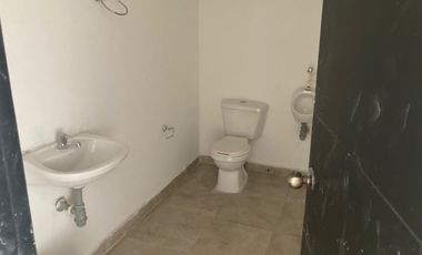 local en arriendo en cruz de mayo. Cod A105266