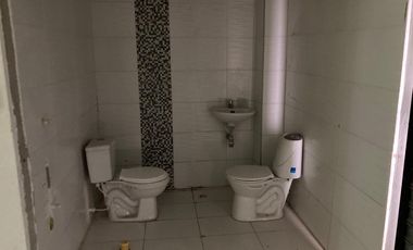 local en arriendo en cruz de mayo. Cod A105266