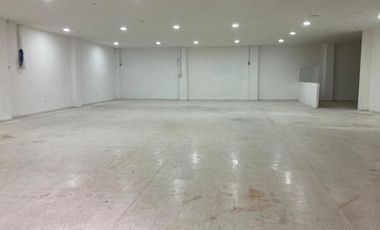 local en arriendo en cruz de mayo. Cod A105266