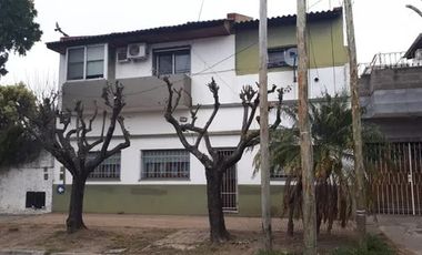 Casa PH en venta en Villa Dominico