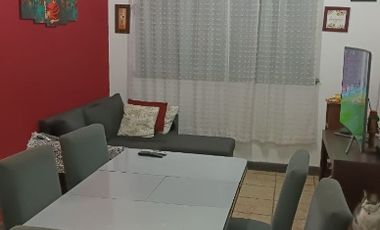 Casa PH en venta en Villa Dominico