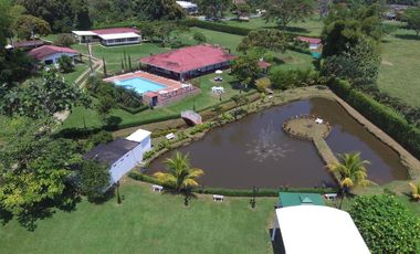 finca en venta en via a potrerito. Cod V795