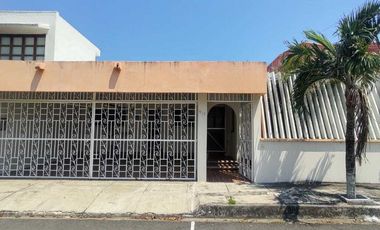 CASA EN VENTA DE UNA PLANTA FRACCIONAMIENTO COSTA DE ORO BOCA DEL RIO VERACRUZ