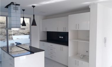 Venta de casa 4 habitaciones Urb. Costa vía a San Mateo sector sur.