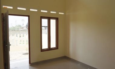 dijual rumah di jalan teropong