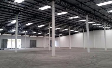 Duran: Alquilo Bodega 1.200 m², Ubicada en Complejo Industrial