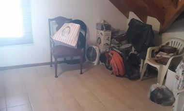 Impecable Triplex En Barrio Cerrado