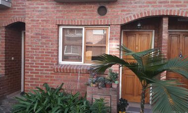 Impecable Triplex En Barrio Cerrado