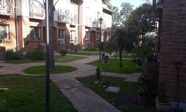 Impecable Triplex En Barrio Cerrado