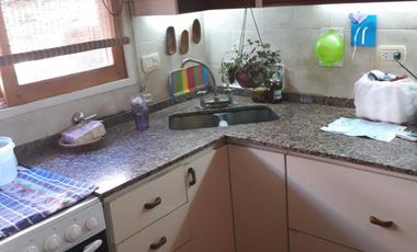 Impecable Triplex En Barrio Cerrado