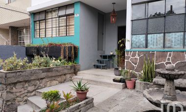 ¿Estás buscando la casa de tus sueños en Guadalajara? Casa Colonia Moderna