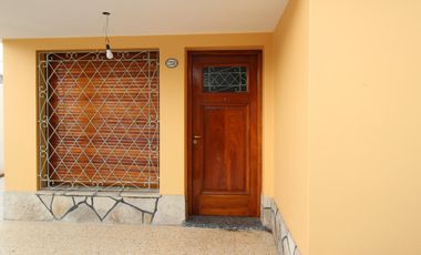 OPORTUNIDAD- CASA DE  3 AMBIENTES- APTO CREDITO