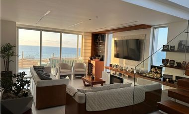 En venta hermosa casa con vista al mar