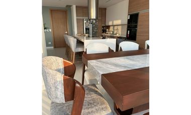 En venta hermosa casa con vista al mar