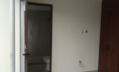 Casa de 3 recámaras con alberca en condominio,  centro de Jiutepec, Mor.