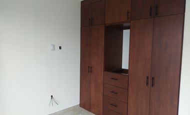 Casa de 3 recámaras con alberca en condominio,  centro de Jiutepec, Mor.