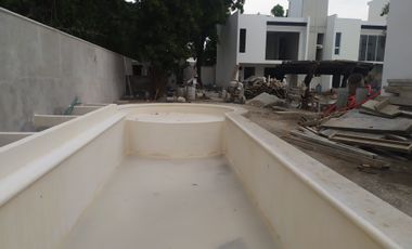 Casa de 3 recámaras con alberca en condominio,  centro de Jiutepec, Mor.