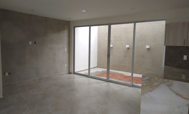 Casa de 3 recámaras con alberca en condominio,  centro de Jiutepec, Mor.