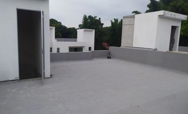 Casa de 3 recámaras con alberca en condominio,  centro de Jiutepec, Mor.