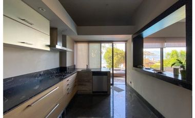 Serenidad, Estilo moderno y Vista al lago. La Peña Sur